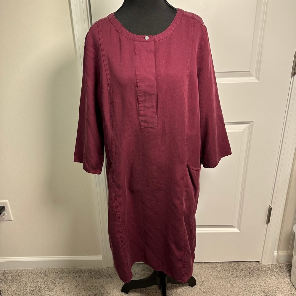 TRAVELSMITH Burgundy‎ Tunic Dress Size 10 Button Neck Pockets Casual